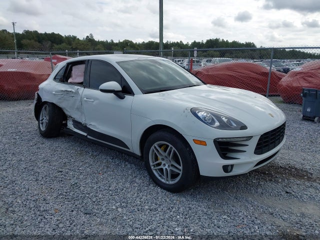2017 PORSCHE MACAN WP1AA2A55HLB00319 Photo 0