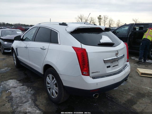 2015 CADILLAC SRX 3GYFNEE31FS633842 Photo 2