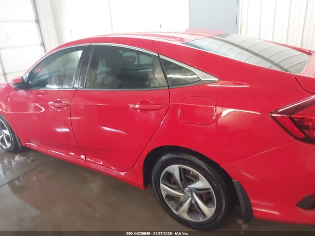 44226049 :رقم المزاد ، 2HGFC2F6XKH593620 vin ، 2019 Honda Civic Lx مزاد بيع
