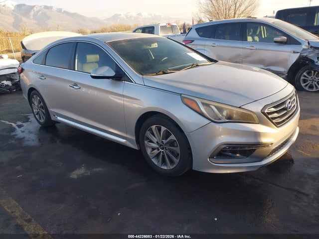 2015 HYUNDAI SONATA 5NPE34AF3FH209137