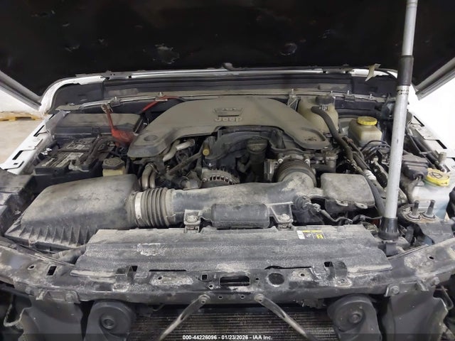 1C4HJXEG8JW245111 Jeep Wrangler Unlimited Sahara 4x4