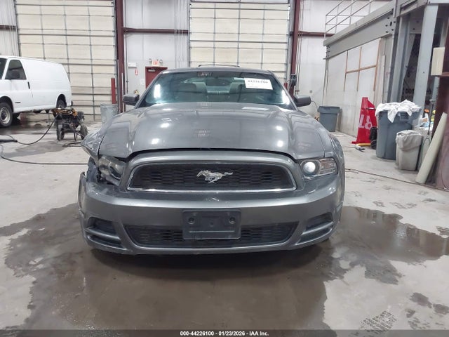 Ford Mustang V6 Premium 2014 1ZVBP8AM2E5201331 Image 12