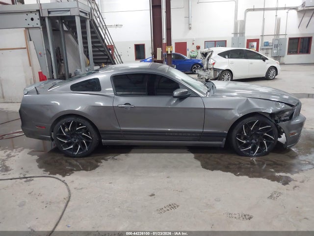 Ford Mustang V6 Premium 2014 1ZVBP8AM2E5201331 Image 13