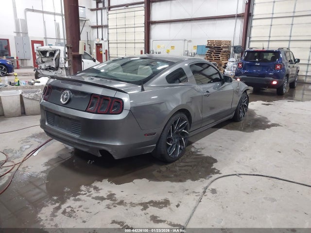 Ford Mustang V6 Premium 2014 1ZVBP8AM2E5201331 Image 4