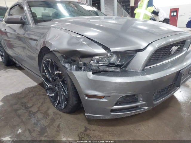 Ford Mustang V6 Premium 2014 1ZVBP8AM2E5201331 Image 6