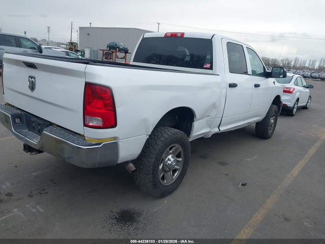 2015 RAM 2500 3C6TR5CT0FG504825 Photo 3