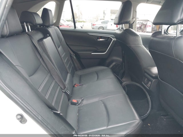 JTMB6RFV5ND532598 Toyota Rav4 Hybrid Xle Premium