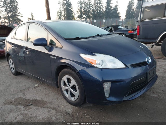 Toyota Prius Two 2015 JTDKN3DU8F0483948 main image