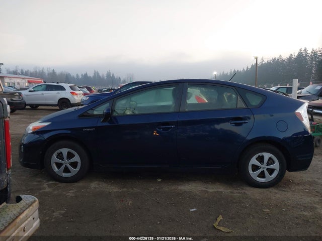 Toyota Prius Two 2015 JTDKN3DU8F0483948 Image 14