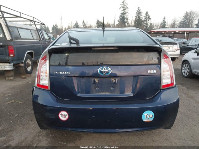 Toyota Prius Two 2015 JTDKN3DU8F0483948 Image 16
