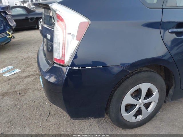 Toyota Prius Two 2015 JTDKN3DU8F0483948 Image 17