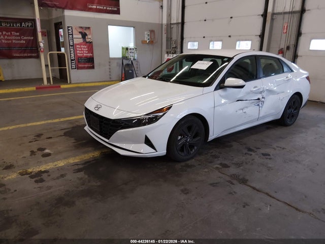5NPLS4AG0MH032756 Hyundai ELANTRA SEL