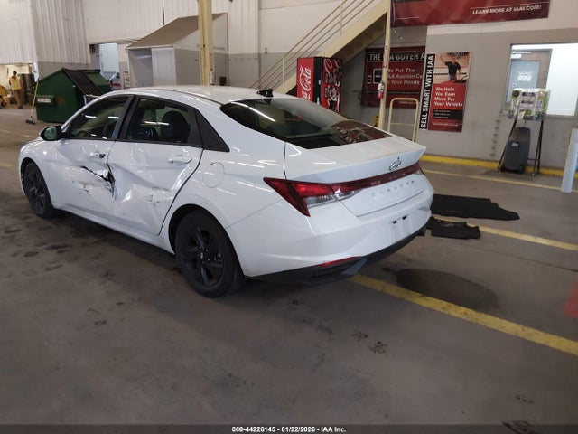 5NPLS4AG0MH032756 Hyundai ELANTRA SEL