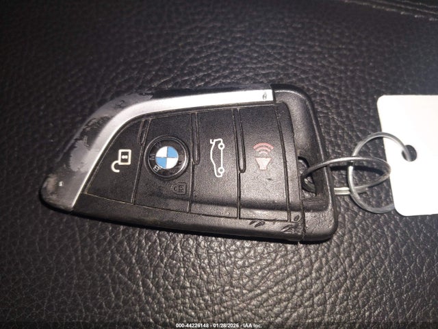 2017 BMW X1 WBXHT3Z30H4A54353 Photo 10