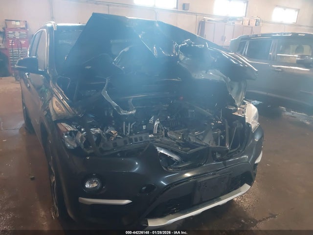 2017 BMW X1 WBXHT3Z30H4A54353 Photo 5