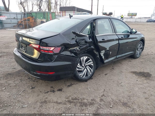 44226198 :رقم المزاد ، 3VWE57BUXMM093819 vin ، 2021 Volkswagen Jetta 1.4t Sel مزاد بيع