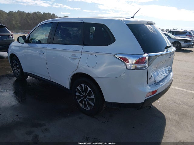 2014 MITSUBISHI OUTLANDER JA4AD2A31EZ007565 Photo 2