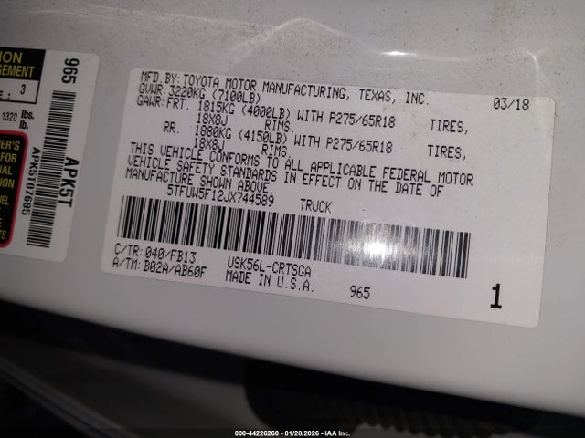 5TFUW5F12JX744589 Toyota Tundra Sr5 5.7l V8