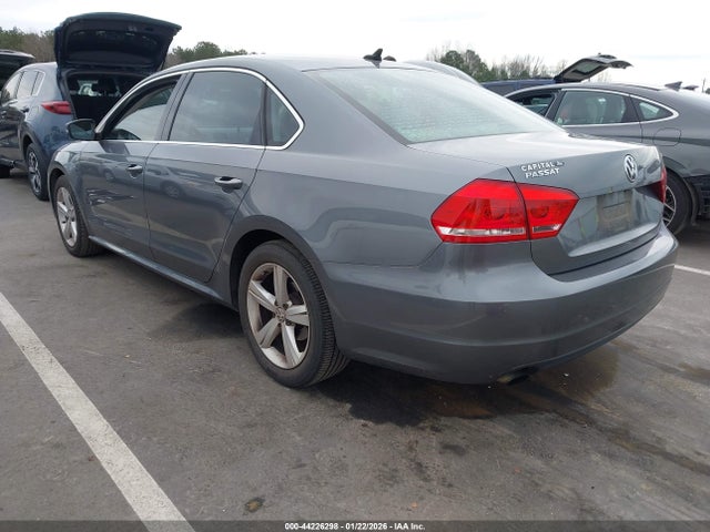 2015 Volkswagen Passat 1.8t Limited Edition მანქანა იყიდება აუქციონზე, vin: 1VWAT7A34FC122295, აუქციონის ნომერი: 44226298