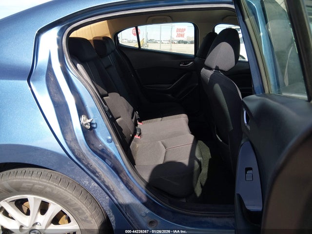 Продажа на аукционе авто 2017 Mazda Mazda3 Sport, vin: 3MZBN1U79HM113023, номер лота: 44226367
