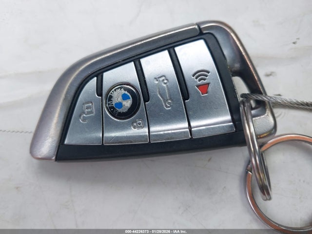 2016 BMW 740I WBA7E2C54GG547550 Photo 10