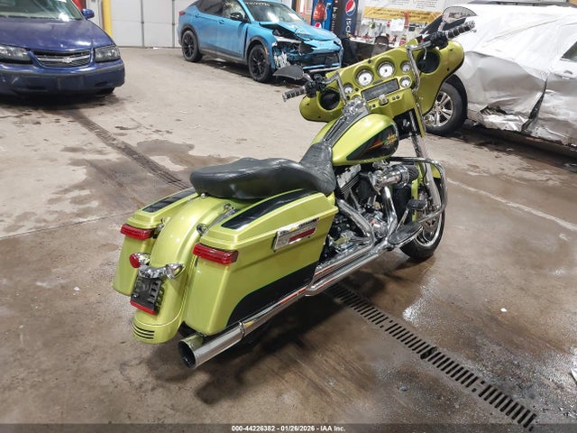 2011 HARLEY-DAVIDSON FLHX 1HD1KB413BB642618 Photo 3