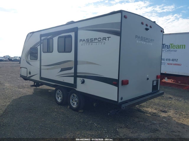 4YDT19922KX411104 Keystone Passport