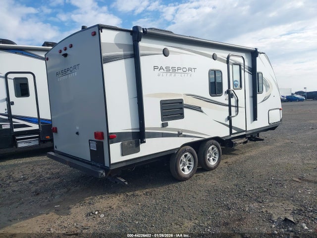 4YDT19922KX411104 Keystone Passport