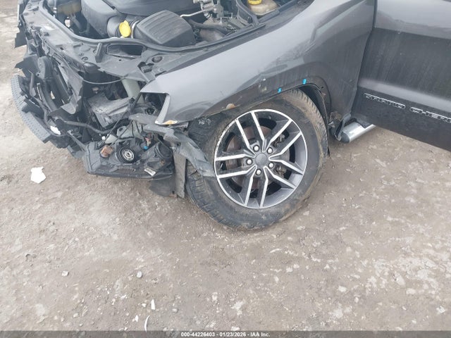 1C4RJFBG9KC642364 Jeep Grand Cherokee Limited 4x4