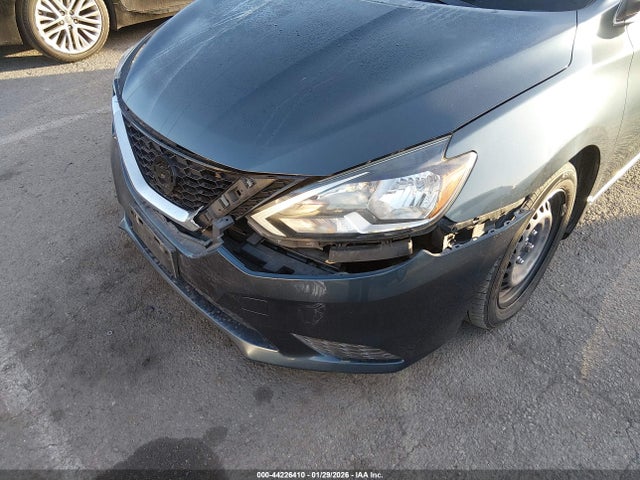 3N1AB7AP4HY330909 Nissan SENTRA SV