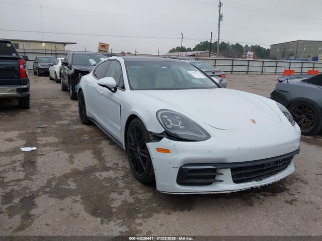 2018 PORSCHE PANAMERA WP0AA2A77JL110388