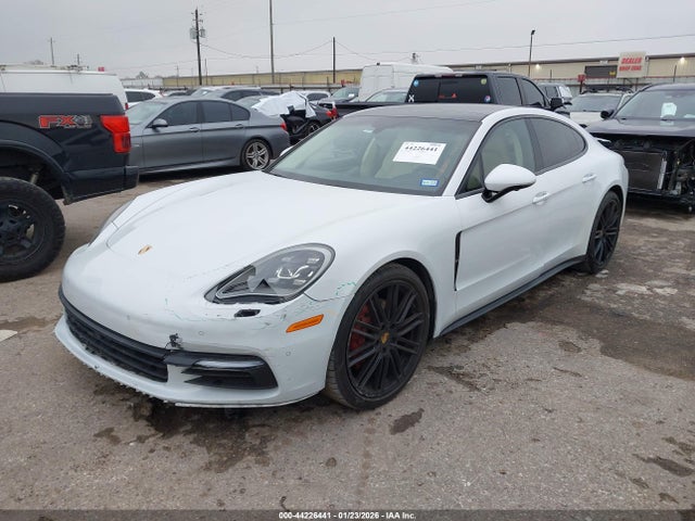 2018 PORSCHE PANAMERA WP0AA2A77JL110388 Photo 1