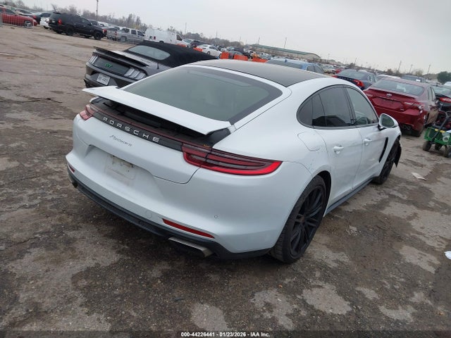 2018 PORSCHE PANAMERA WP0AA2A77JL110388 Photo 3