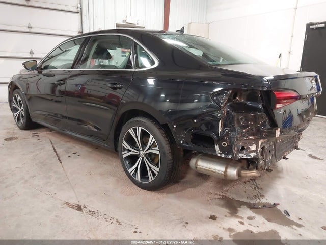 2021 VOLKSWAGEN PASSAT 1VWSA7A32MC012479 Photo 2