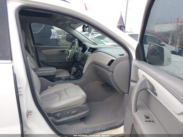 1GNKVHKDXFJ105941 Chevrolet Traverse 2lt