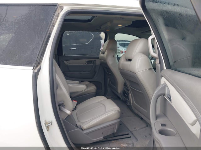 1GNKVHKDXFJ105941 Chevrolet Traverse 2lt