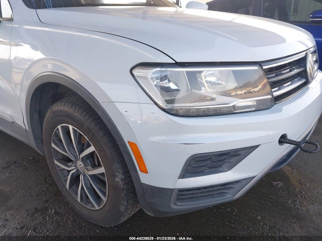 2018 VOLKSWAGEN TIGUAN 3VV2B7AX4JM219843 Photo 5