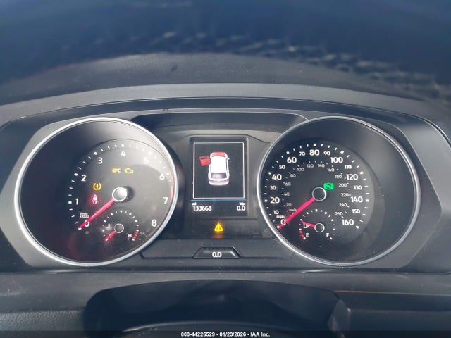 2018 VOLKSWAGEN TIGUAN 3VV2B7AX4JM219843 Photo 6