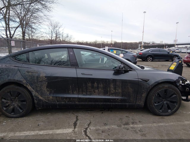 Продажа на аукционе авто 2024 Tesla Model 3 Long Range Dual Motor All-wheel Drive/rear-wheel Drive, vin: 5YJ3E1EA6RF766576, номер лота: 44226533