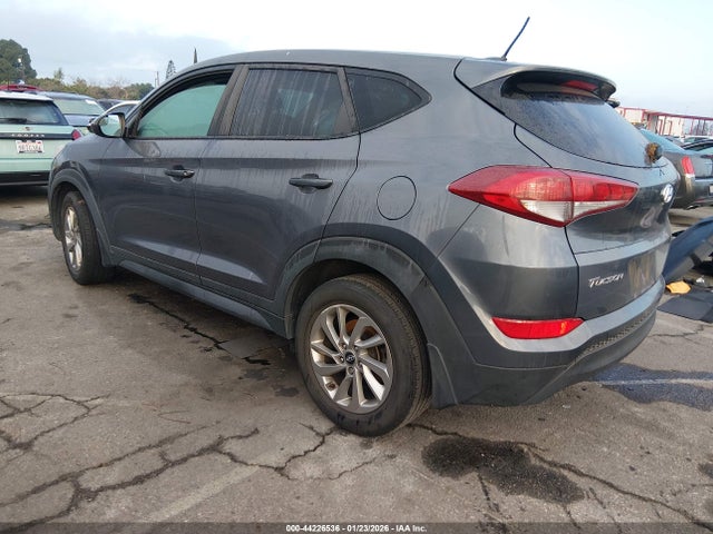 Hyundai TUCSON SE 2016 KM8J23A42GU155813 Image 3