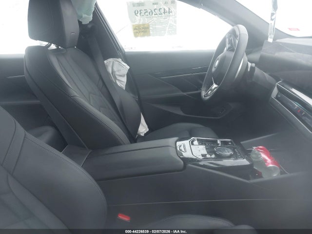 WBY33FK07RCP80027 BMW I5 Edrive40