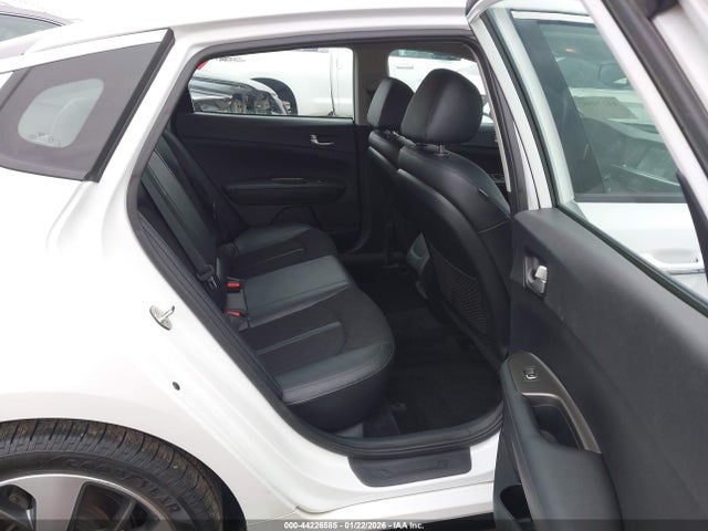 5XXGT4L36KG359390 KIA Optima S
