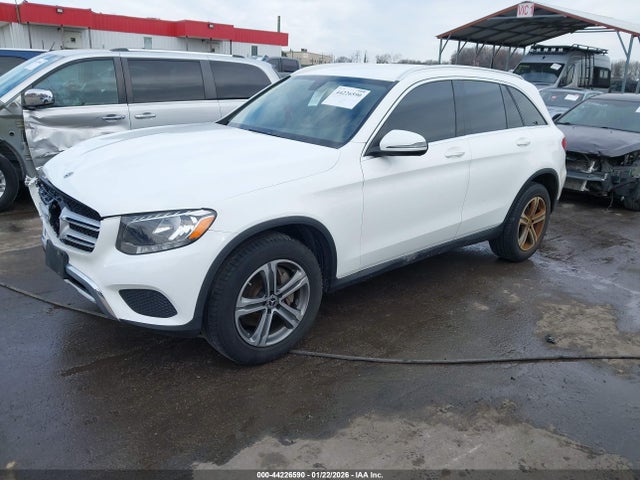 2019 Mercedes-benz Glc 300 4matic მანქანა იყიდება აუქციონზე, vin: WDC0G4KB5KV142216, აუქციონის ნომერი: 44226590