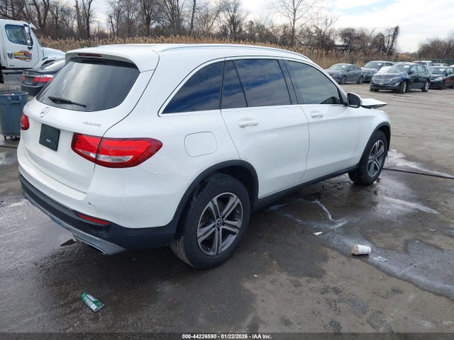 2019 Mercedes-benz Glc 300 4matic მანქანა იყიდება აუქციონზე, vin: WDC0G4KB5KV142216, აუქციონის ნომერი: 44226590