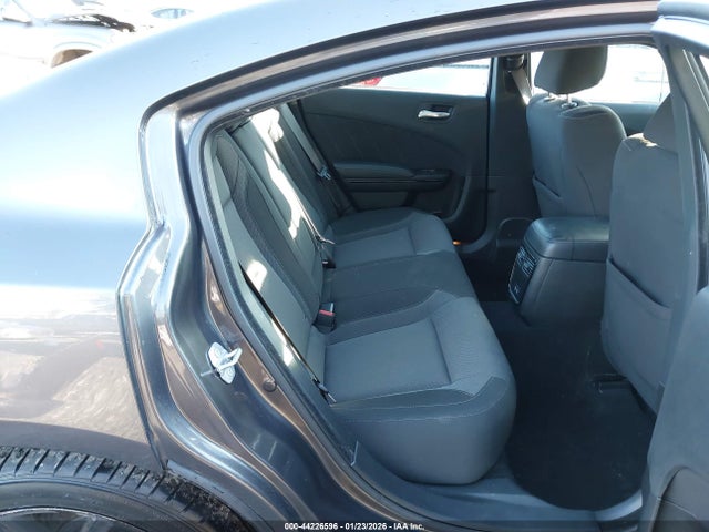 2C3CDXBGXNH106659 Dodge Charger Sxt Rwd