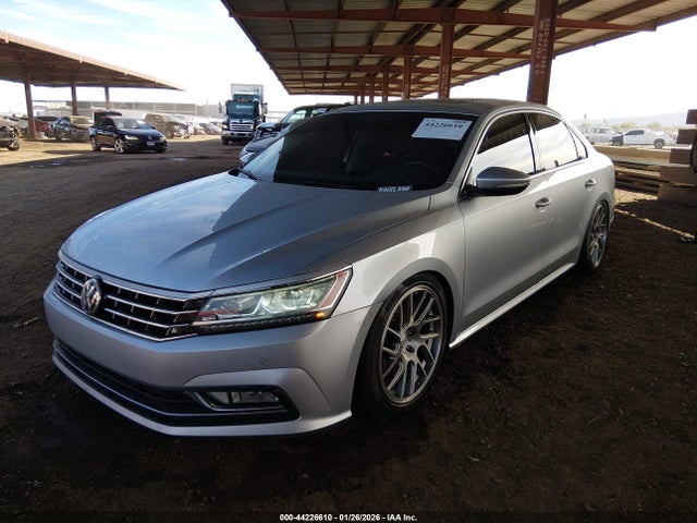Volkswagen Passat 2.0t Se 2018 1VWBA7A35JC026839 Image 2
