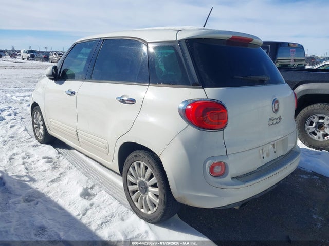 2014 FIAT 500L ZFBCFABH4EZ013621 Photo 2