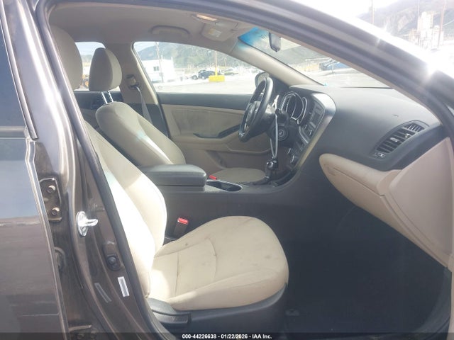 5XXGM4A75FG403629 KIA Optima Lx