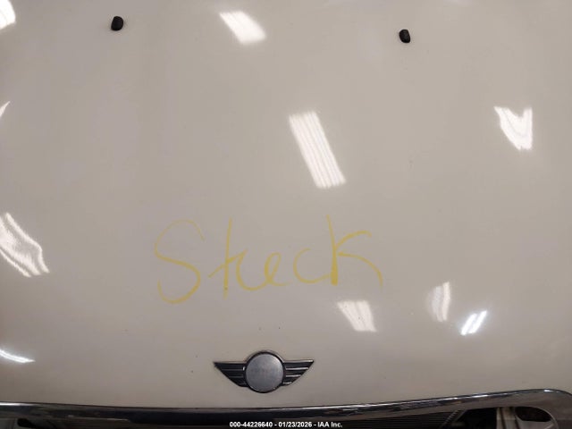 2010 MINI COOPER CLUBMAN WMWML3C50ATX36919 Photo 9