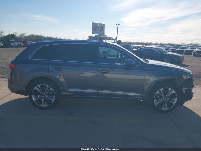 44226642 :رقم المزاد ، WA1LXAF77MD030768 vin ، 2021 Audi Q7 Premium Plus 55 Tfsi Quattro Tiptronic مزاد بيع